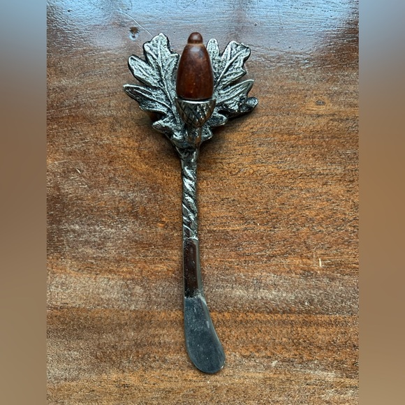 Mud Pie Other - Mud Pie Pewter cheese/dip Spreader with acorn accent